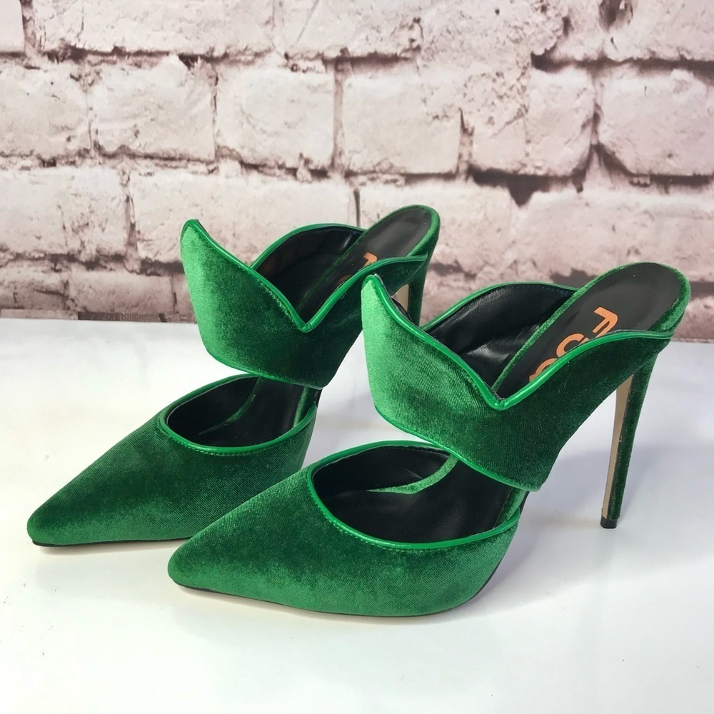 WICKED FJ5 NEW Green Velour Pointed Toe Open Back 5 inch Stiletto Size 7 pumps - Picture 7 of 16